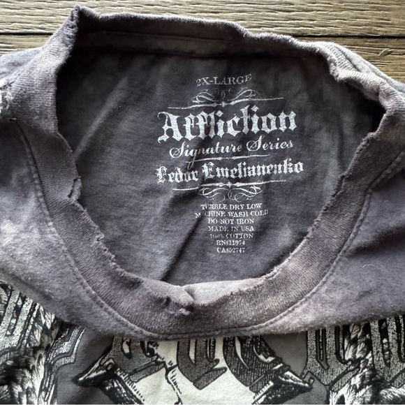 Affliction Signature series The Last Emperor y2k distressed t-shirt - Picture 5 of 7